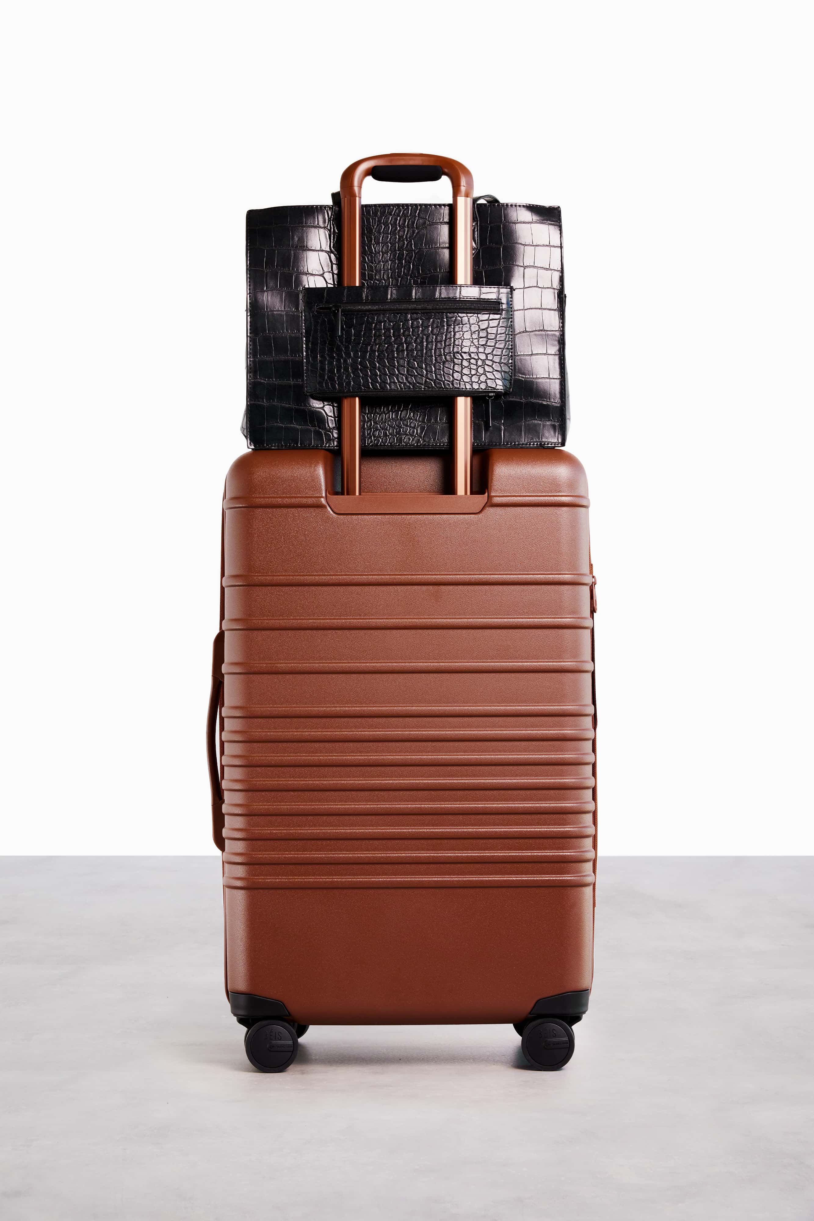 The Medium Check-In Roller in Maple - Image 13