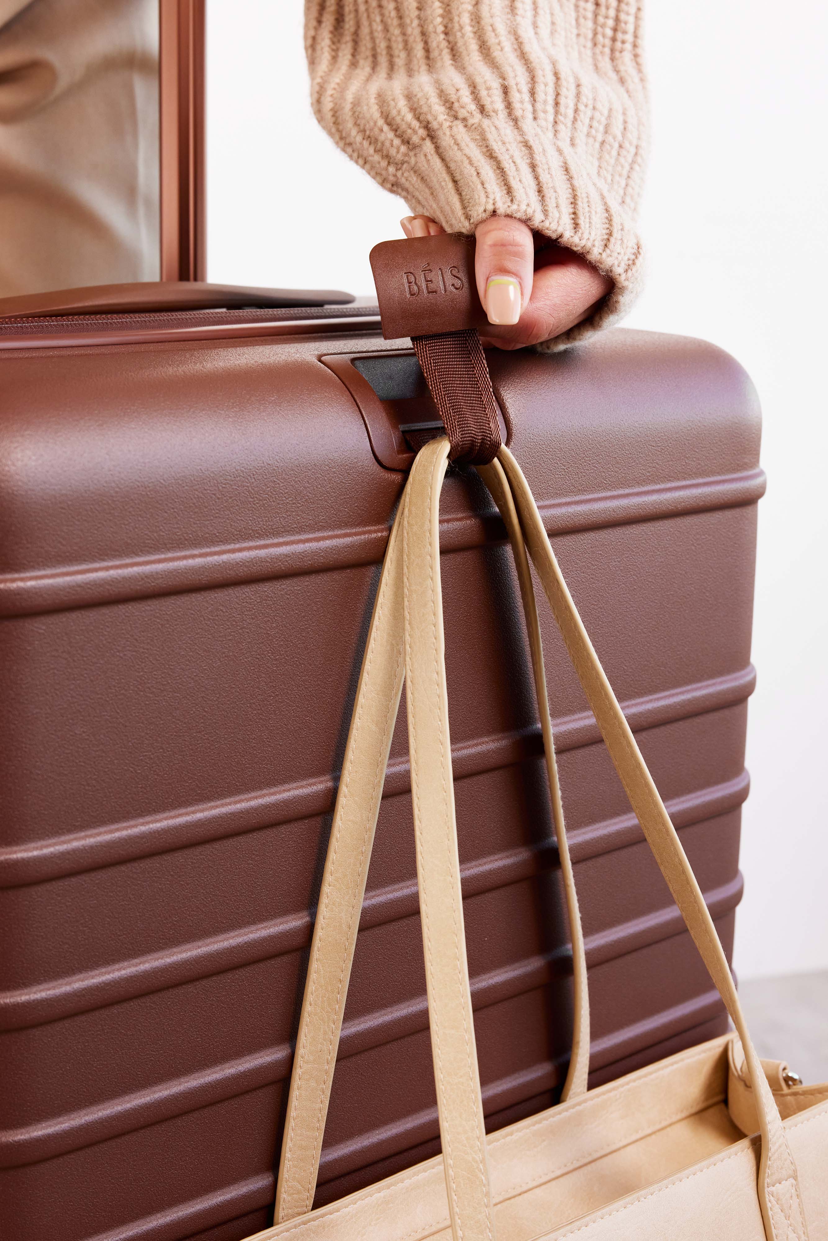 The Large Check-In Roller in Maple - Image 9
