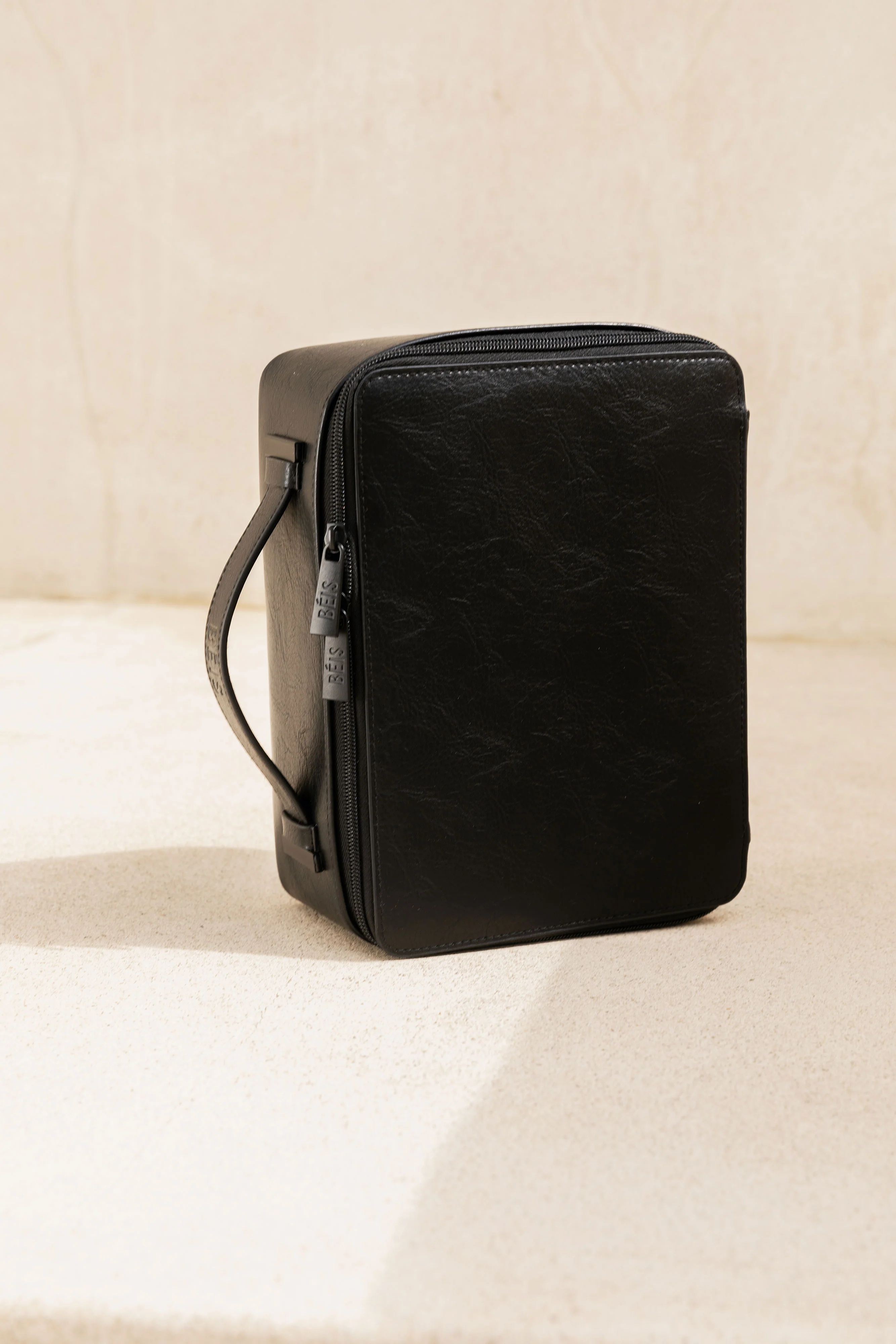 The Cosmetic Case in Black - Image 9