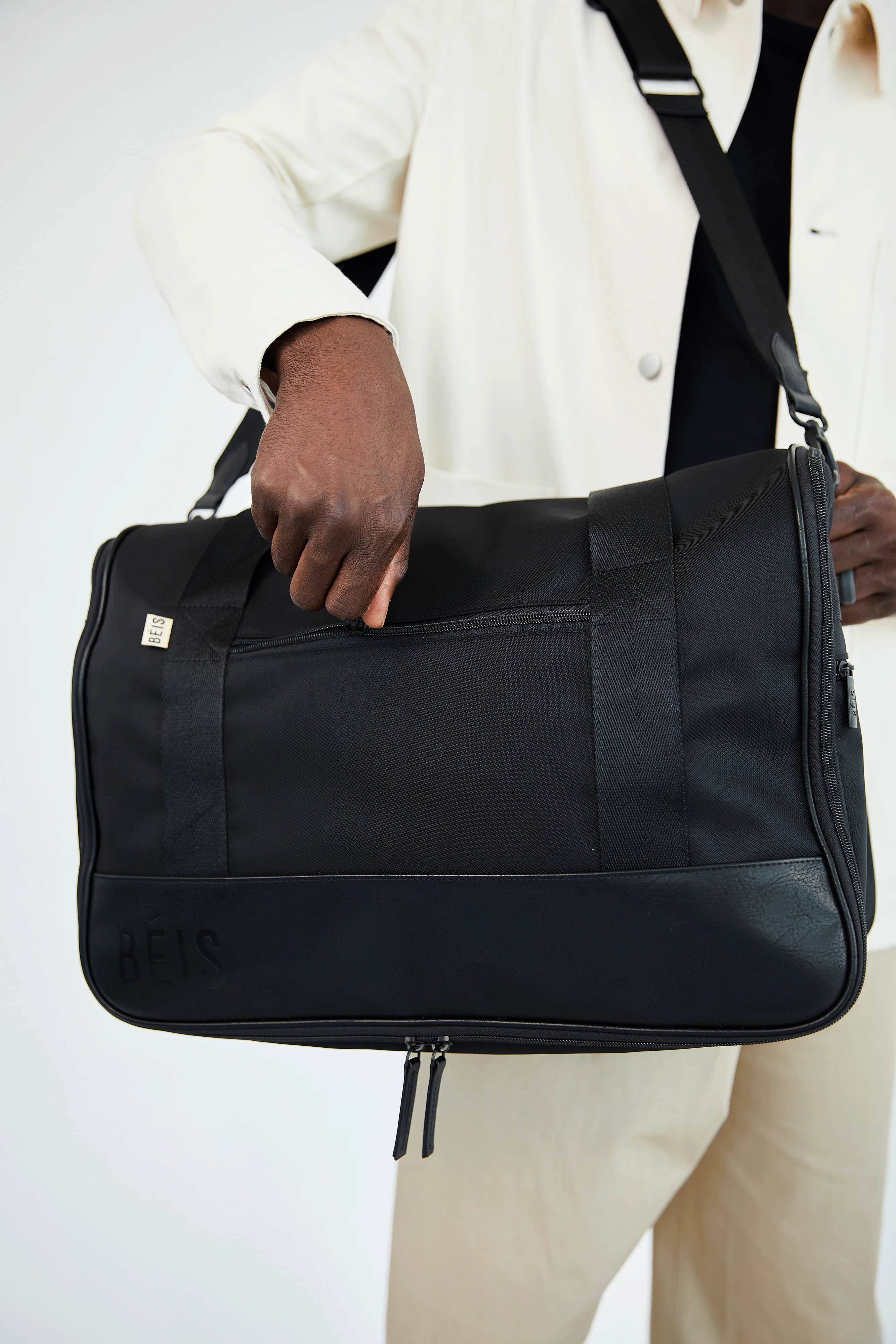 The Hanging Duffle in Black - Image 10